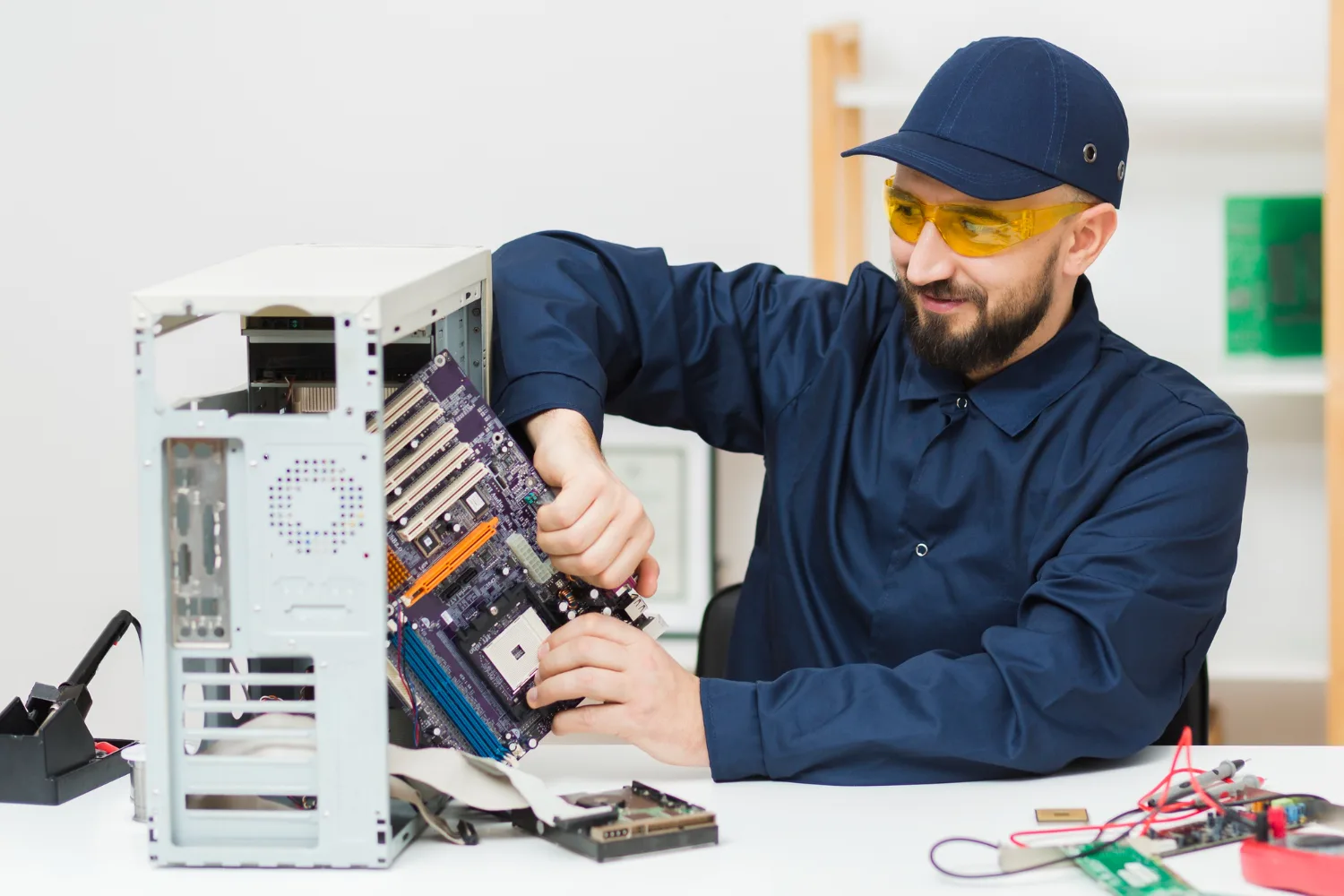 Comprehensive Tablet Repair Services - 足球直播